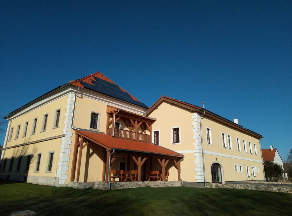 Penzion Hurky Nova Bystrice Exterior photo